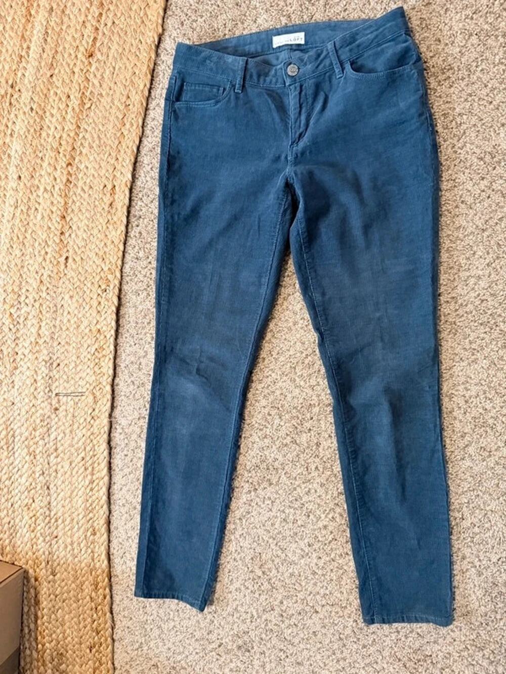 Loft, curvy skinny corduroy pants 4 3328